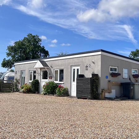 Runway Cottage Coningsby Exterior photo